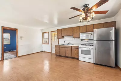 201 N Eagle Island Road, Kankakee, IL 60901 - Photo 5