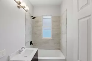 5256 S Carpenter St, Chicago, IL 60609 - Photo 17