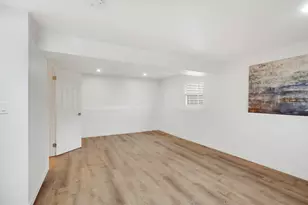 136 Brookwood Ct, Vernon Hills, IL 60061 - Photo 17