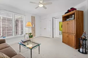 522 Rivershire Pl, Lincolnshire, IL 60069 - Photo 13