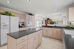 522 Rivershire Pl, Lincolnshire, IL 60069 - Photo 3