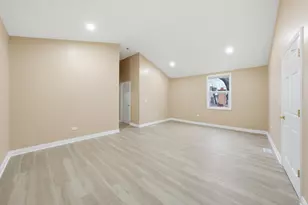 2226 W 51st St, Chicago, IL 60609 - Photo 13