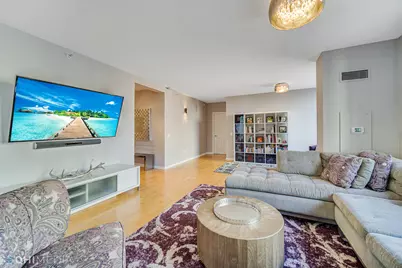 635 N Dearborn Street #1105, Chicago, IL 60654 - Photo 5