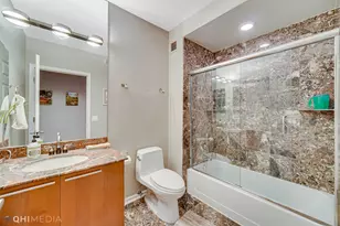 635 N Dearborn St, Chicago, IL 60654 - Photo 19