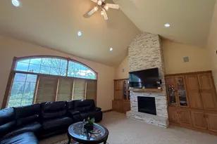 1808 Vale St, Champaign, IL 61822 - Photo 9