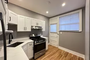 639 W Cornelia Ave, Chicago, IL 60657 - Photo 7