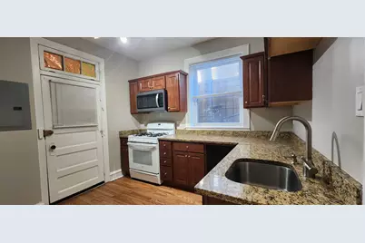 1925 W Belle Plaine Avenue #F, Chicago, IL 60613 - Photo 3