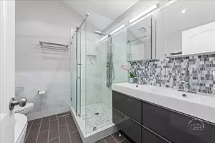 547 Rosebud Dr S, Lombard, IL 60148 - Photo 19