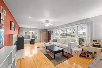 216 W Rand Road, Mount Prospect, IL 60056 - Photo 5