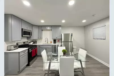 1937 W Grand Avenue #1, Chicago, IL 60622 - Photo 3