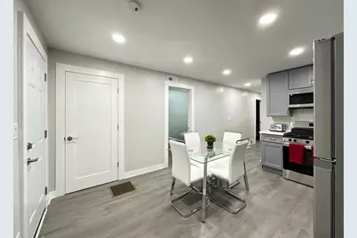 1937 W Grand Avenue #1, Chicago, IL 60622 - Photo 5