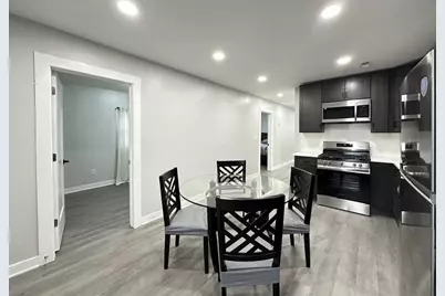 1937 W Grand Avenue #2, Chicago, IL 60622 - Photo 7