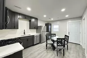 1937 W Grand Ave, Chicago, IL 60622 - Photo 5