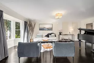 11 W Birchwood Ave, Hinsdale, IL 60521 - Photo 3