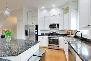 4010 N Clark St, Chicago, IL 60613 - Photo 23