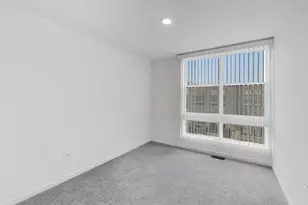 2251 Venture Dr, Schaumburg, IL 60193 - Photo 11