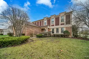 5 Wakefield Ln, Buffalo Grove, IL 60089 - Photo 3