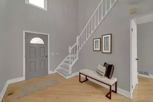 5 Wakefield Ln, Buffalo Grove, IL 60089 - Photo 5