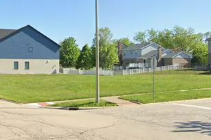 10S065 Havens Dr, Downers Grove, IL 60516 - Photo 1