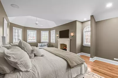 338 E Witchwood Lane, Lake Bluff, IL 60044 - Photo 15