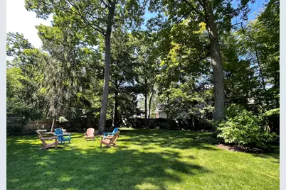 338 E Witchwood Lane, Lake Bluff, IL 60044 - Photo 29