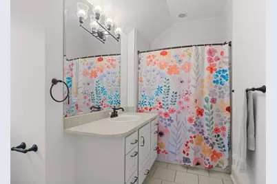 338 E Witchwood Lane, Lake Bluff, IL 60044 - Photo 19