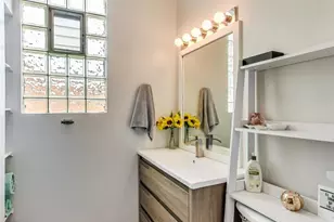 2145 W Thomas St, Chicago, IL 60622 - Photo 13