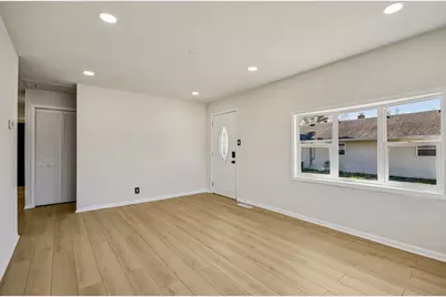 1819 Papoose Road, Carpentersville, IL 60110 - Photo 5