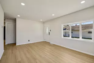 1819 Papoose Rd, Carpentersville, IL 60110 - Photo 5