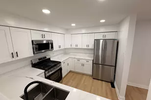 9605 Austin Ave, Oak Lawn, IL 60453 - Photo 5