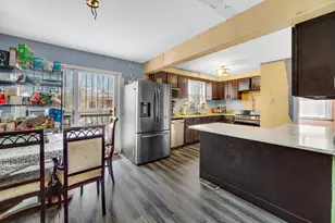 3143 N Kostner Ave, Chicago, IL 60641 - Photo 7