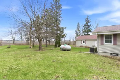 11530 S Il Route 23, Marengo, IL 60152 - Photo 23