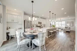 871 Finley Dr, Aurora, IL 60504 - Photo 9