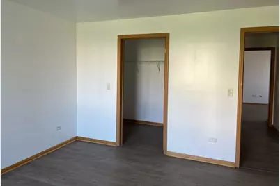 2115 Silverstone Drive #2115, Carpentersville, IL 60110 - Photo 7