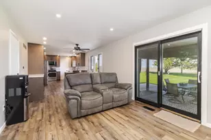 405 W Jeffery St, Cullom, IL 60929 - Photo 29