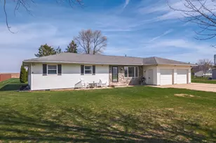 405 W Jeffery St, Cullom, IL 60929 - Photo 45