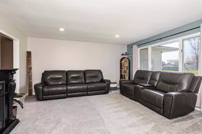 405 W Jeffery Street, Cullom, IL 60929 - Photo 5