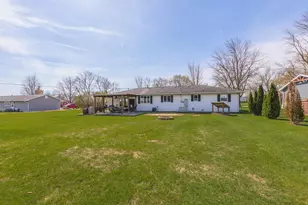 405 W Jeffery St, Cullom, IL 60929 - Photo 37