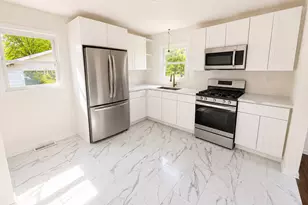 3300 Rugby Ct, Waukegan, IL 60087 - Photo 5
