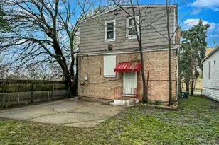 2313 E 92nd St, Chicago, IL 60617 - Photo 9