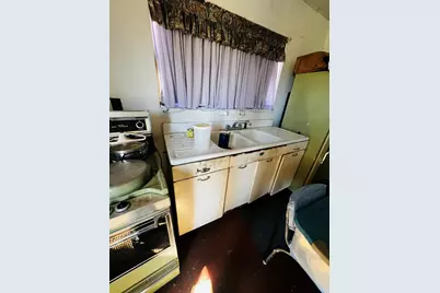 5266 S 12750E Road, Pembroke Twp, IL 60958 - Photo 9