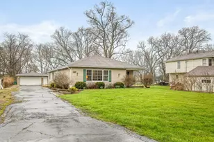 1248 S Lawler Ave, Lombard, IL 60148 - Photo 1