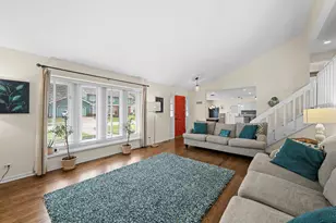 1120 Furlong Dr, Libertyville, IL 60048 - Photo 7