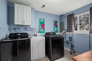 1120 Furlong Dr, Libertyville, IL 60048 - Photo 25