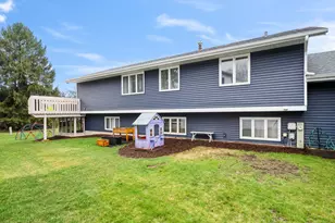 1120 Furlong Dr, Libertyville, IL 60048 - Photo 3