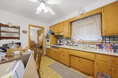 834 N Maple Drive, Chicago Heights, IL 60411 - Photo 7