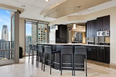 2 E Erie Street #2102, Chicago, IL 60611 - Photo 29