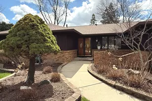 2376 Wyckwood Dr, Aurora, IL 60506 - Photo 3