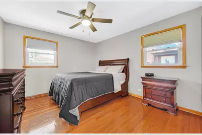 459 E 166th Street, South Holland, IL 60473 - Photo 9