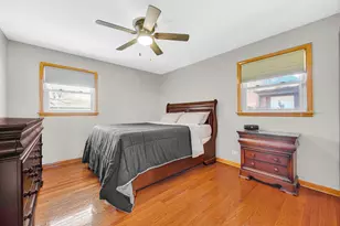 459 E 166th St, South Holland, IL 60473 - Photo 9